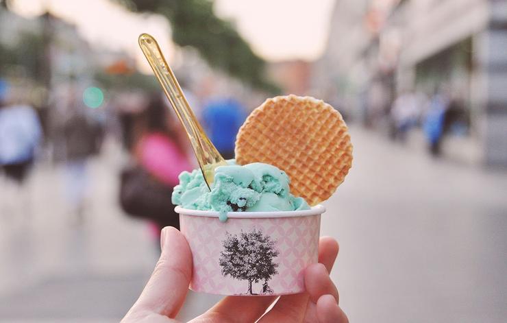 برای لاغری چه نخوریم,غذاهای مضر برای کاهش وزن,ice-cream-بستنی