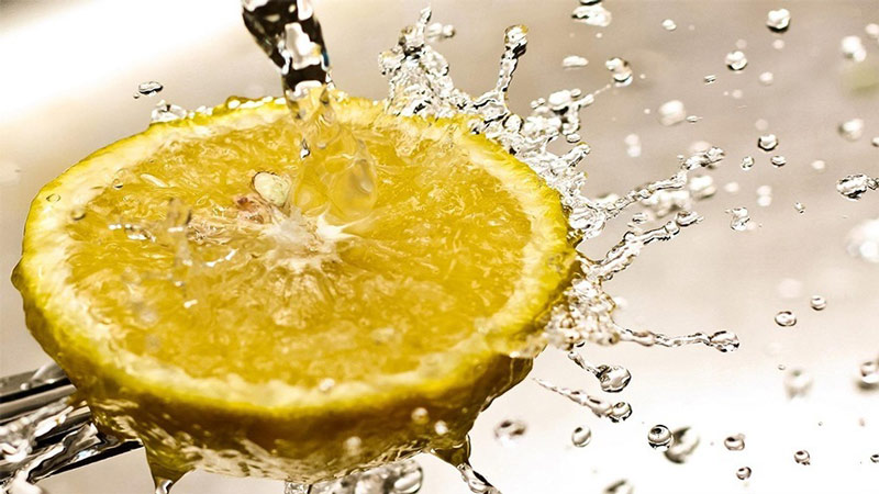 رفع ترکیدگی های پوست