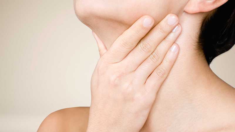 خاصیت های سرکه سیب,درمان گلودرد با سرکه سیب-apple-cider-vinegar-sore-throat1