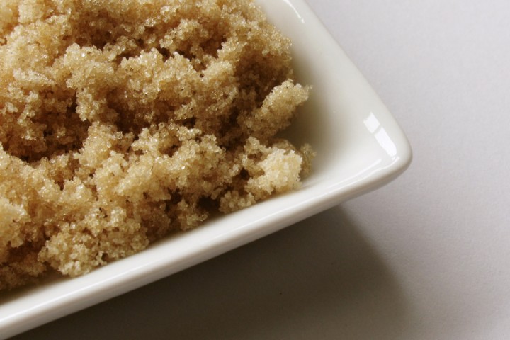 طرز تهیه اسکراب خانگی,شکر قهوه‌­ای وانیلی و زیبایی