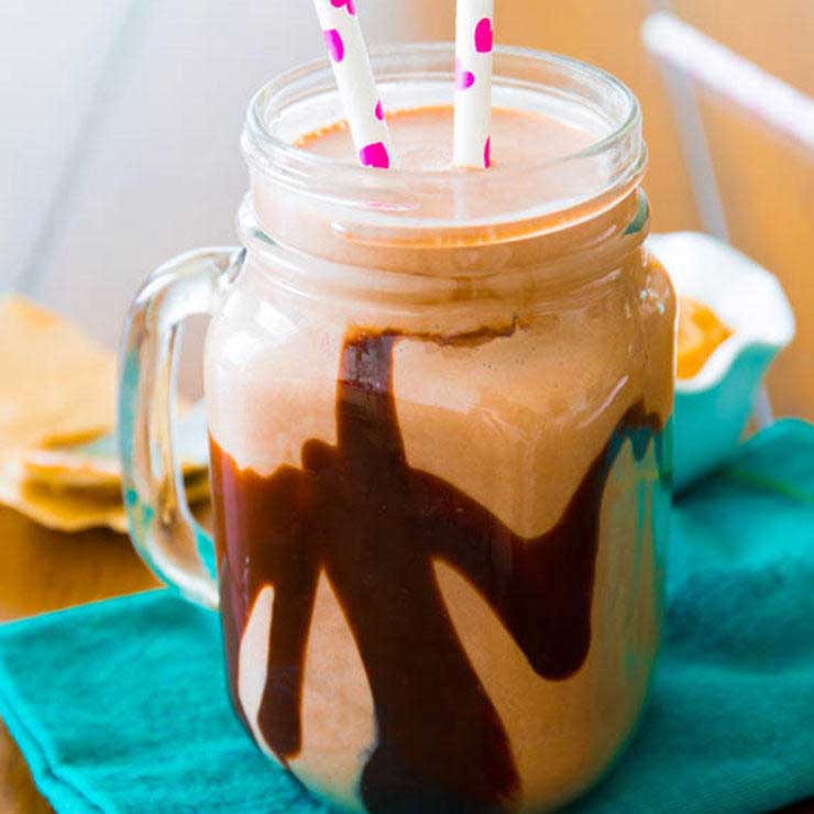 انواع میلک شیک,اسموتی پروتئینی کره بادام زمینی و شکلات