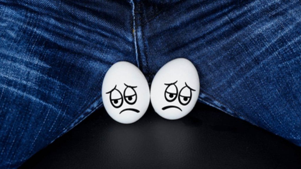 لکه های سفید روی بیضه ها