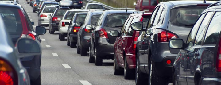 تمرین ورزشی در ماشین