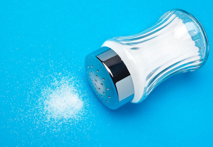 متخصصان معمولاً محدود کردن نمک را در رژیم غذایی توصیه می‌کنند