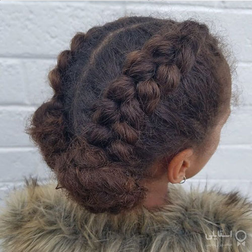 گیس هلندی دو گوشی و مو جمع شده