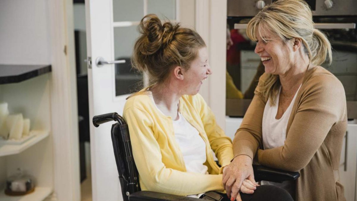 اختلال بلع و مشکل گفتار در بیماری ای ال اس – ALS