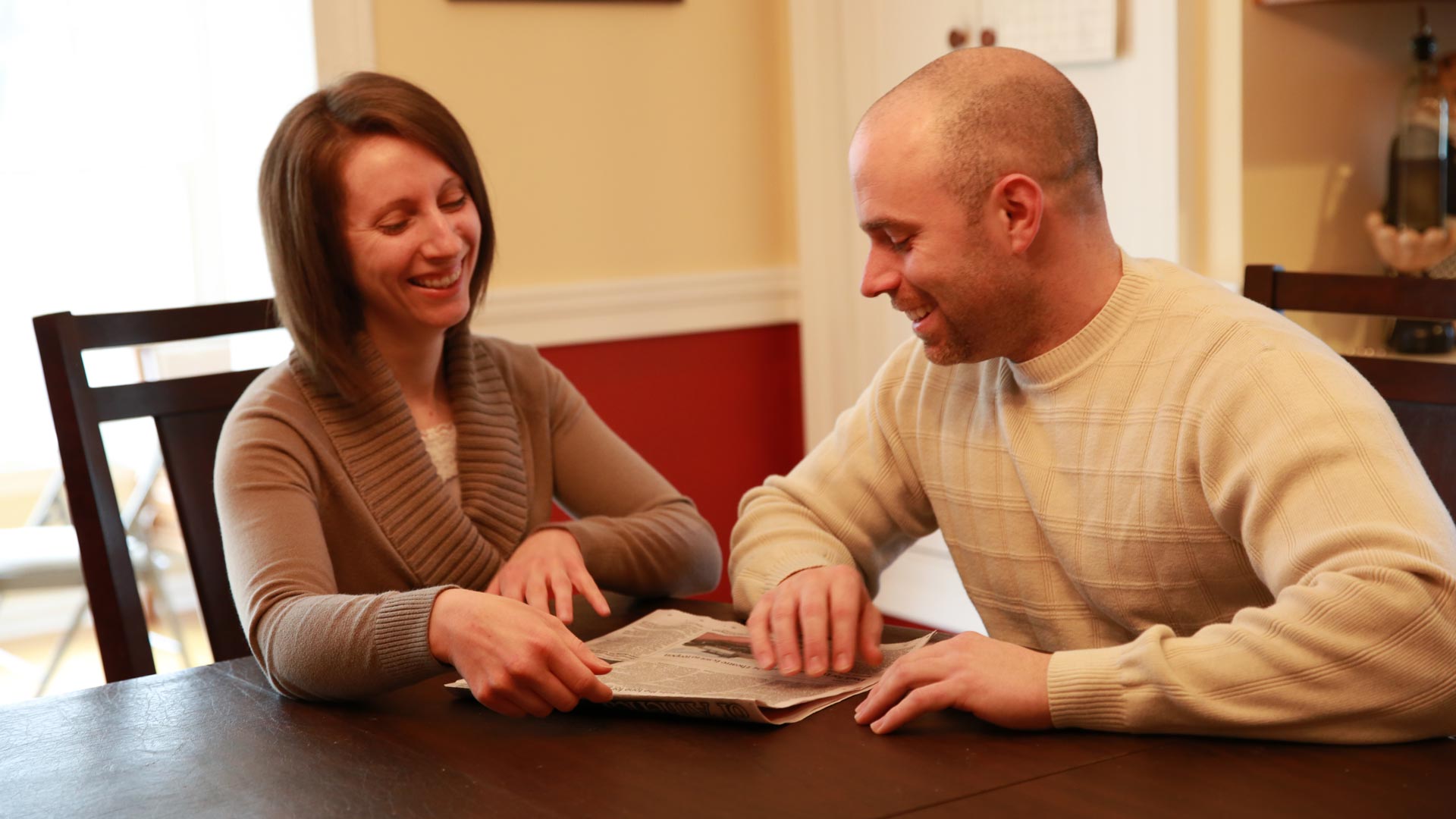 زبان پریشی یا آفازی چیست علائم، تشخیص و درمان