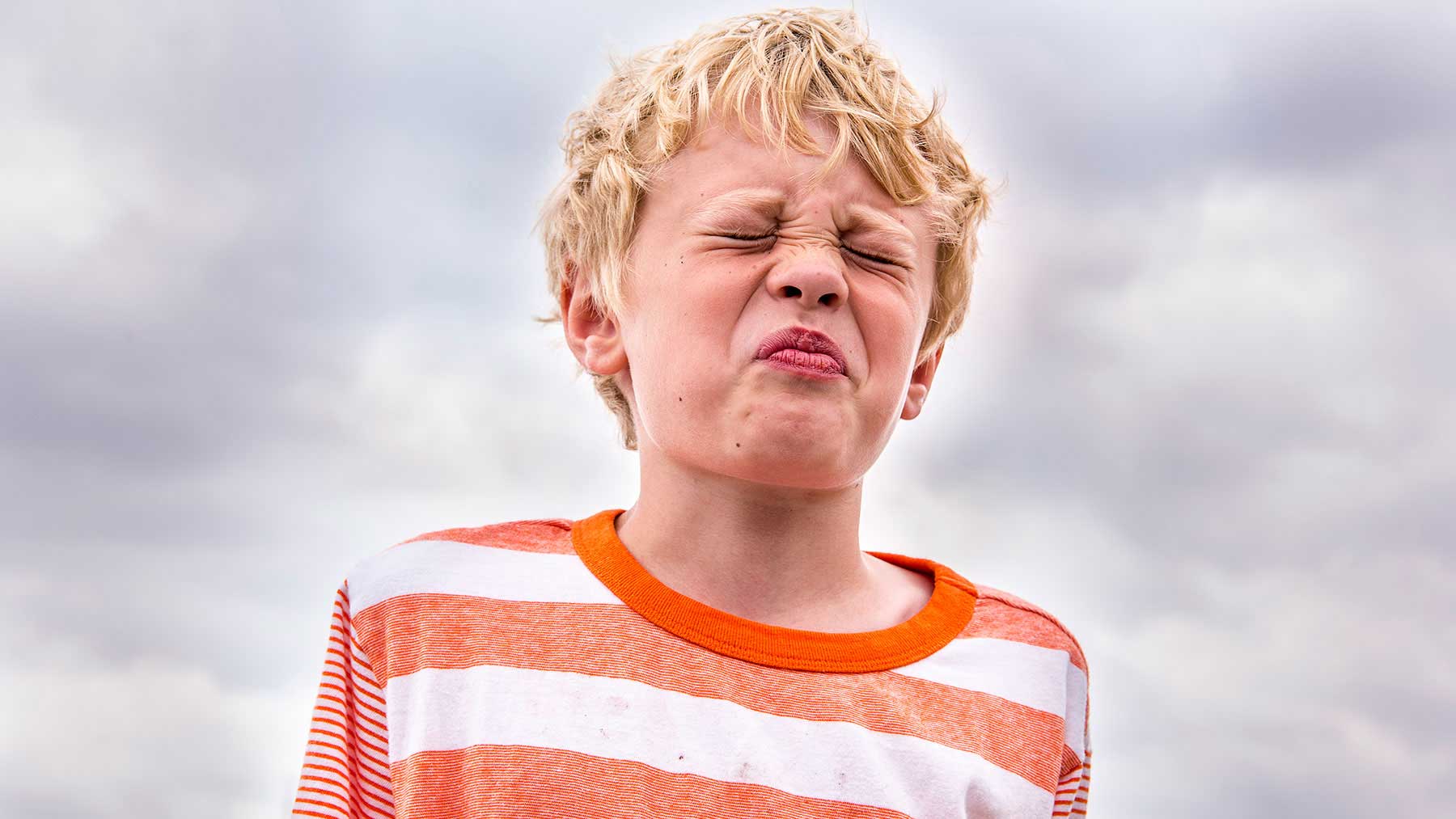 درد شدید یک سمت گلو هنگام بلع : علت و درمان