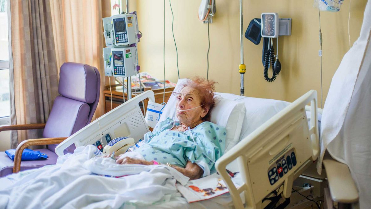 لوله تغذیه بینی به معده Ng tube