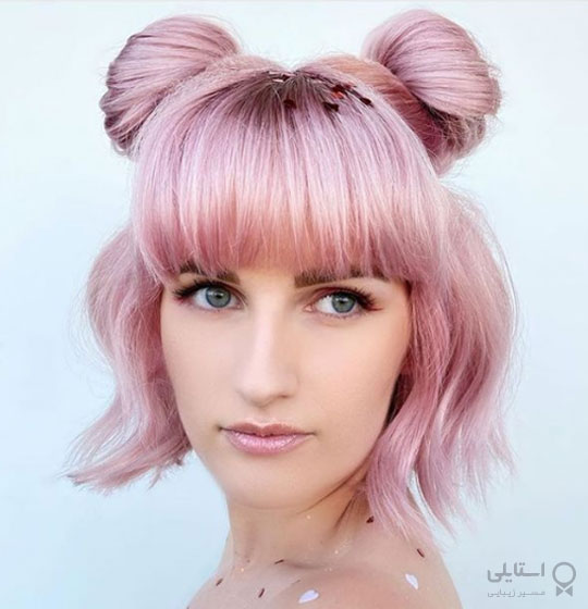 سشوار کردن مو رو به بیرون