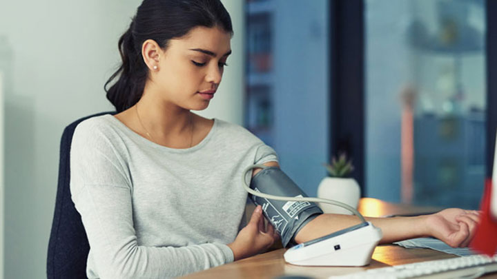 اندازه گیری فشار خون طبیعی