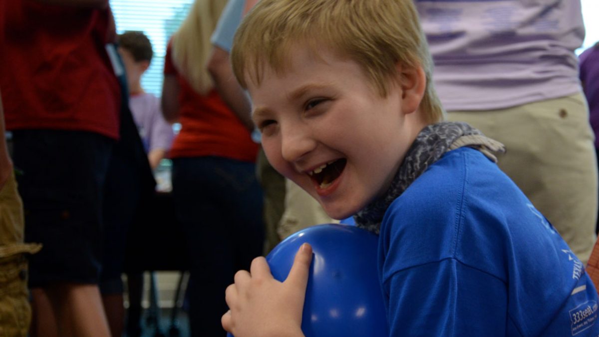 سندرم آنجلمن چیست؟ ویژگی ها و علل آن